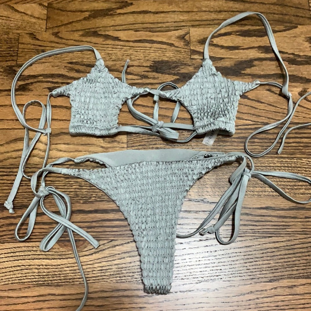 Zaful Cut-Out Bikini - Picture 1 of 3